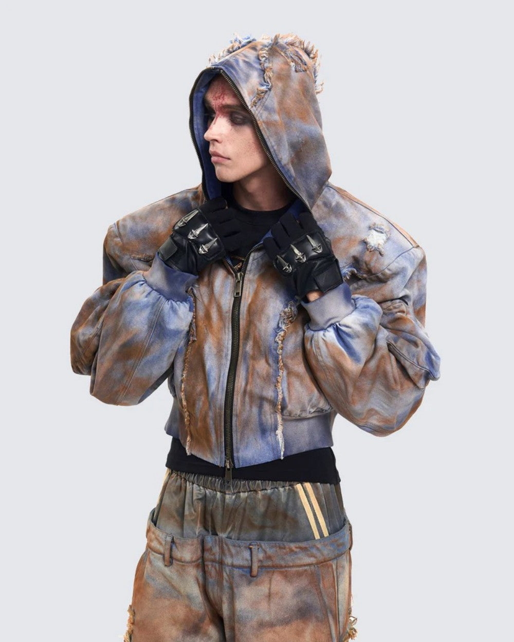 Desert-style short hooded denim jacket for men, distressed mud-dyed fake two-piece with broken structure frayed jeans