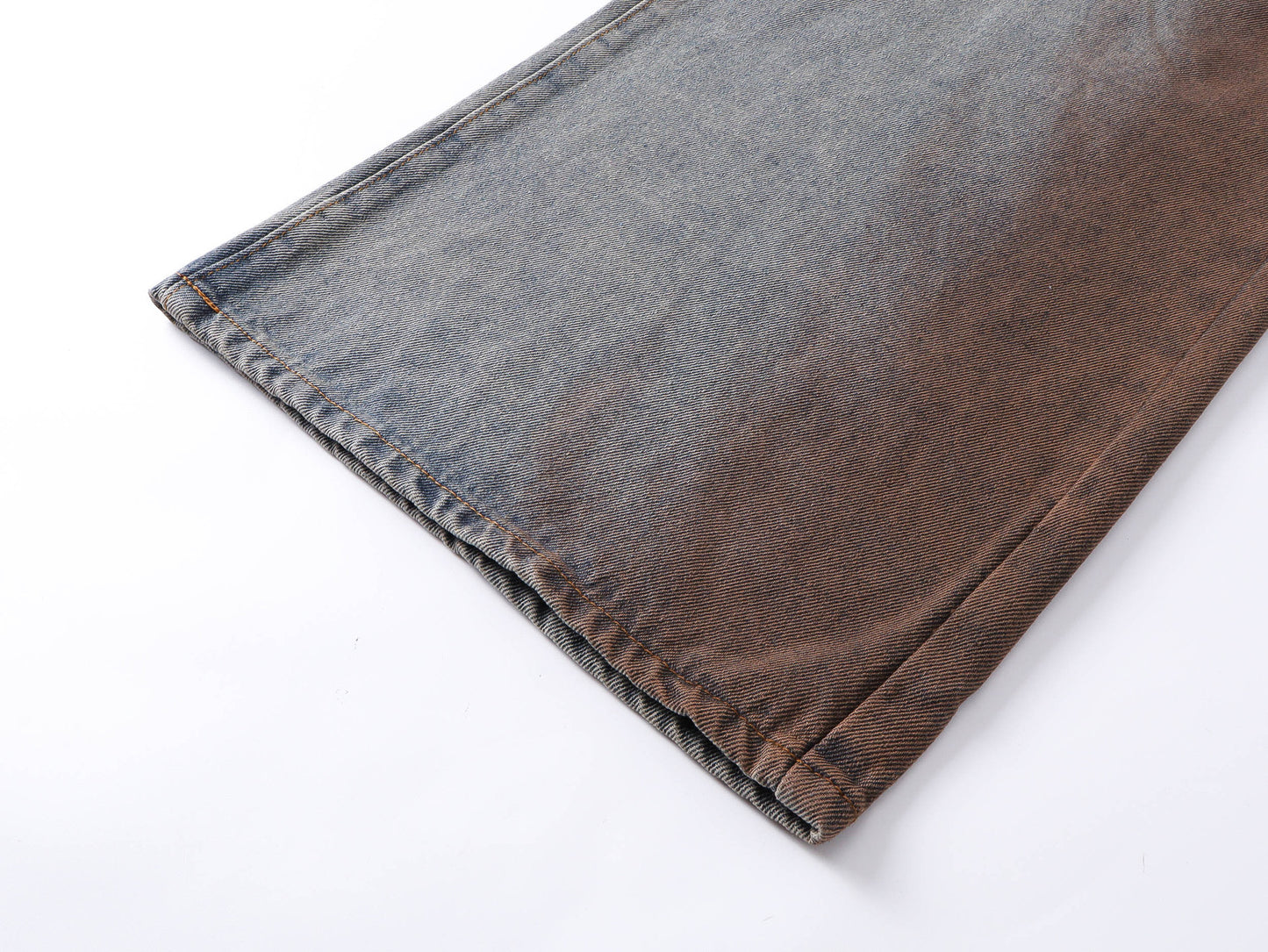 Fashionable retro jeans with multi-functional detachable pocket design, straight-leg pants suitable for both men and women, for relaxed and casual wear.