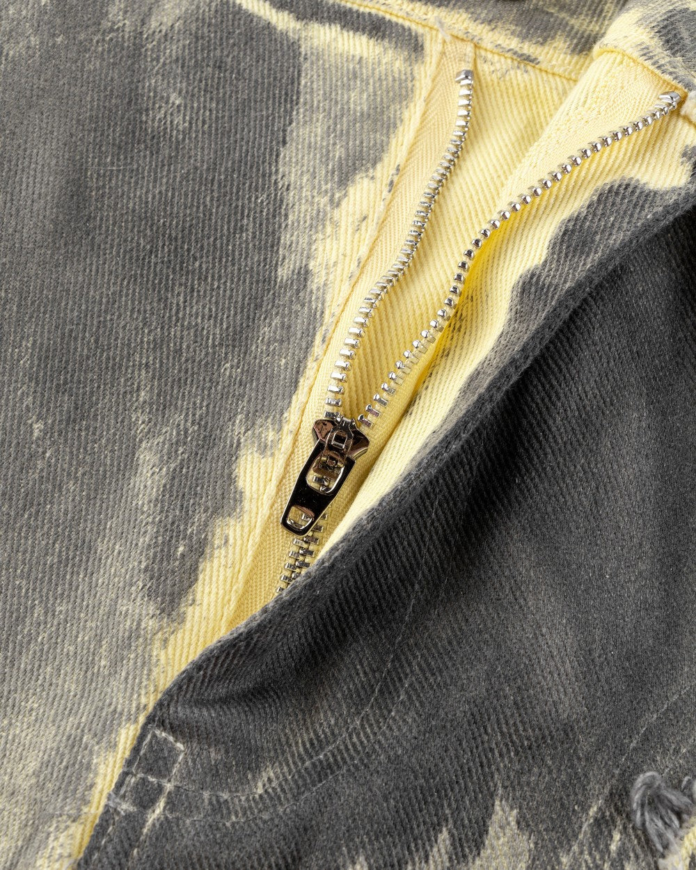 2025Autumn American High Street Heavy Craft Hand-painted Denim Jacket for Men and Women Retro Street Distressed Washed Jeans