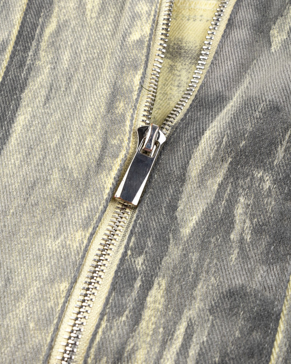 2025Autumn American High Street Heavy Craft Hand-painted Denim Jacket for Men and Women Retro Street Distressed Washed Jeans