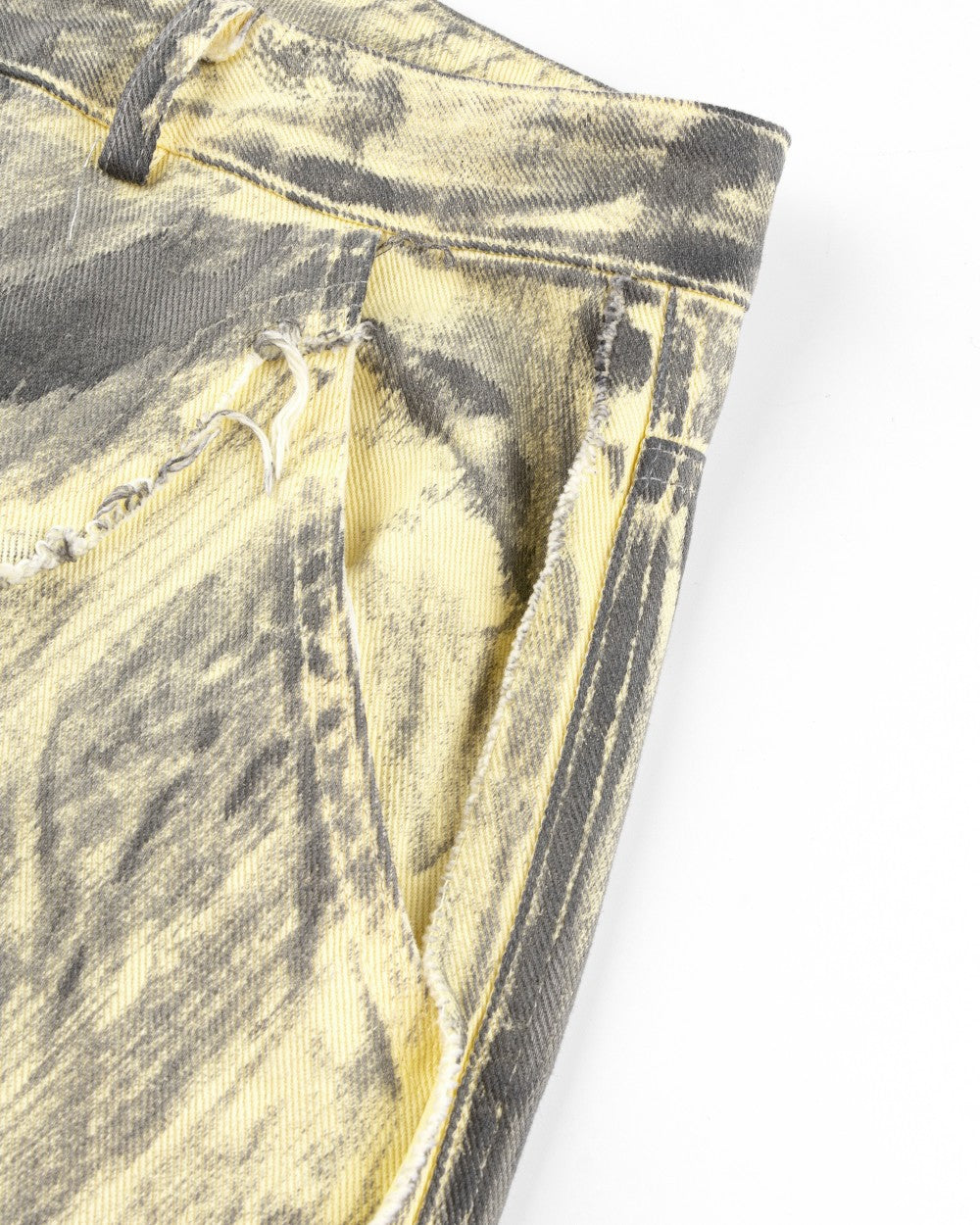 2025Autumn American High Street Heavy Craft Hand-painted Denim Jacket for Men and Women Retro Street Distressed Washed Jeans