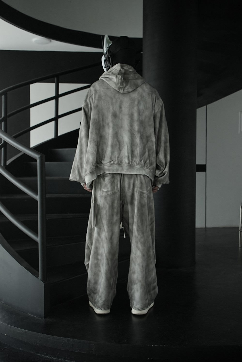 2025New Hooded Sweatshirt Cardigan for Men and Women, High-End Loose Fit Set, Jacket and Casual Pants Two-Piece Set
