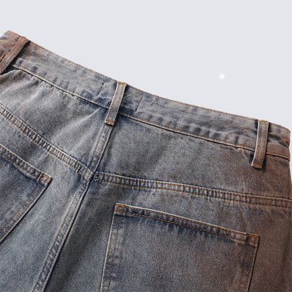 Fashionable retro jeans with multi-functional detachable pocket design, straight-leg pants suitable for both men and women, for relaxed and casual wear.