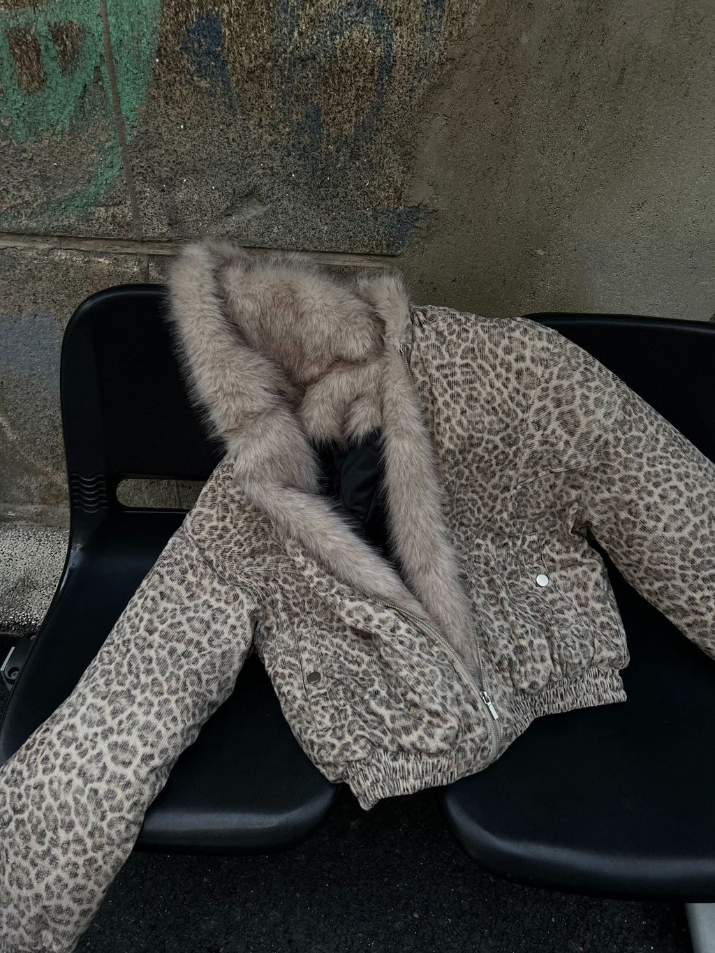 American Retro Style Hooded Thick Cotton Jacket with Leopard Print for Men and Women, Winter Couple's Hooded Cotton Coat