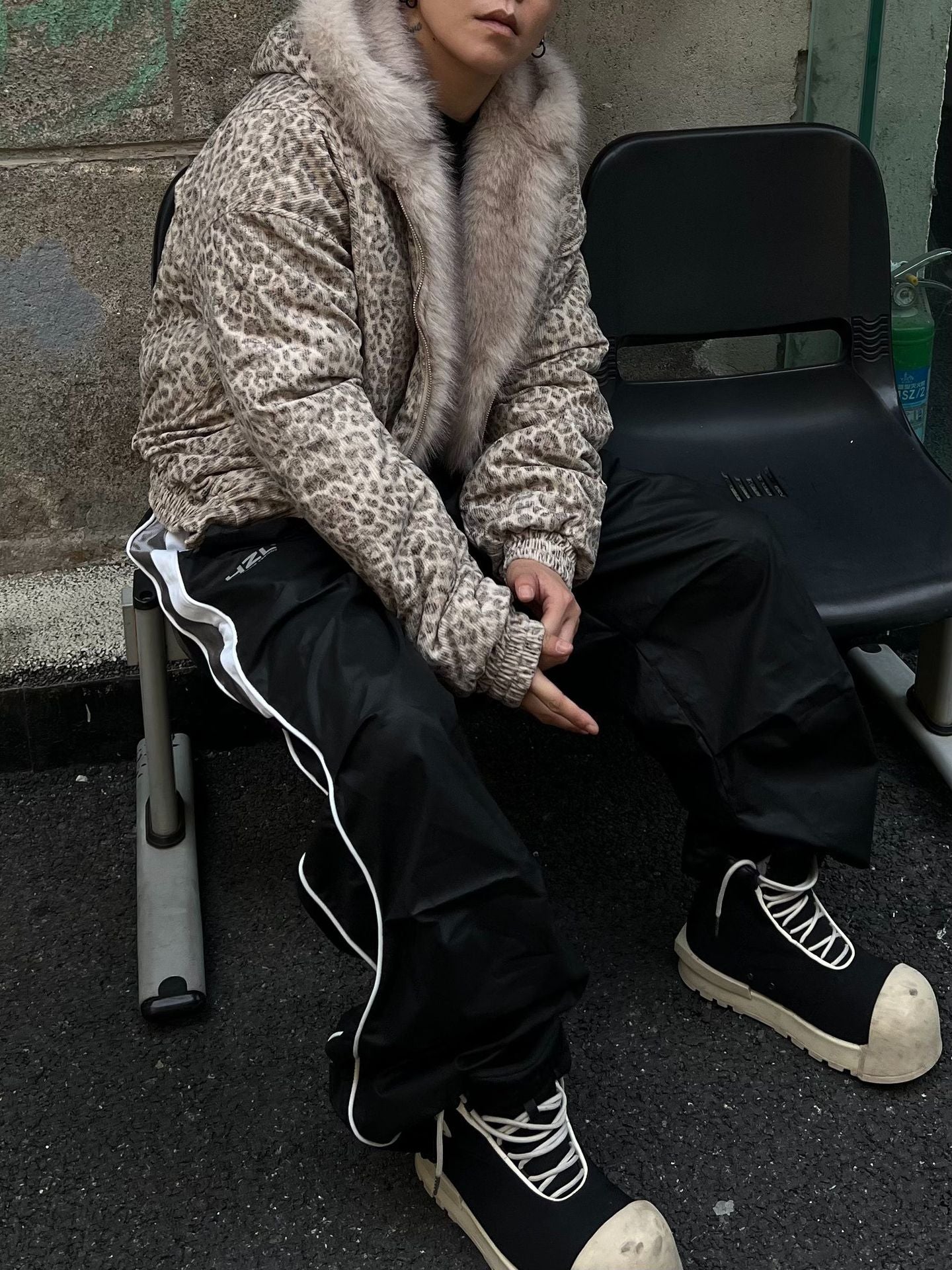 American Retro Style Hooded Thick Cotton Jacket with Leopard Print for Men and Women, Winter Couple's Hooded Cotton Coat