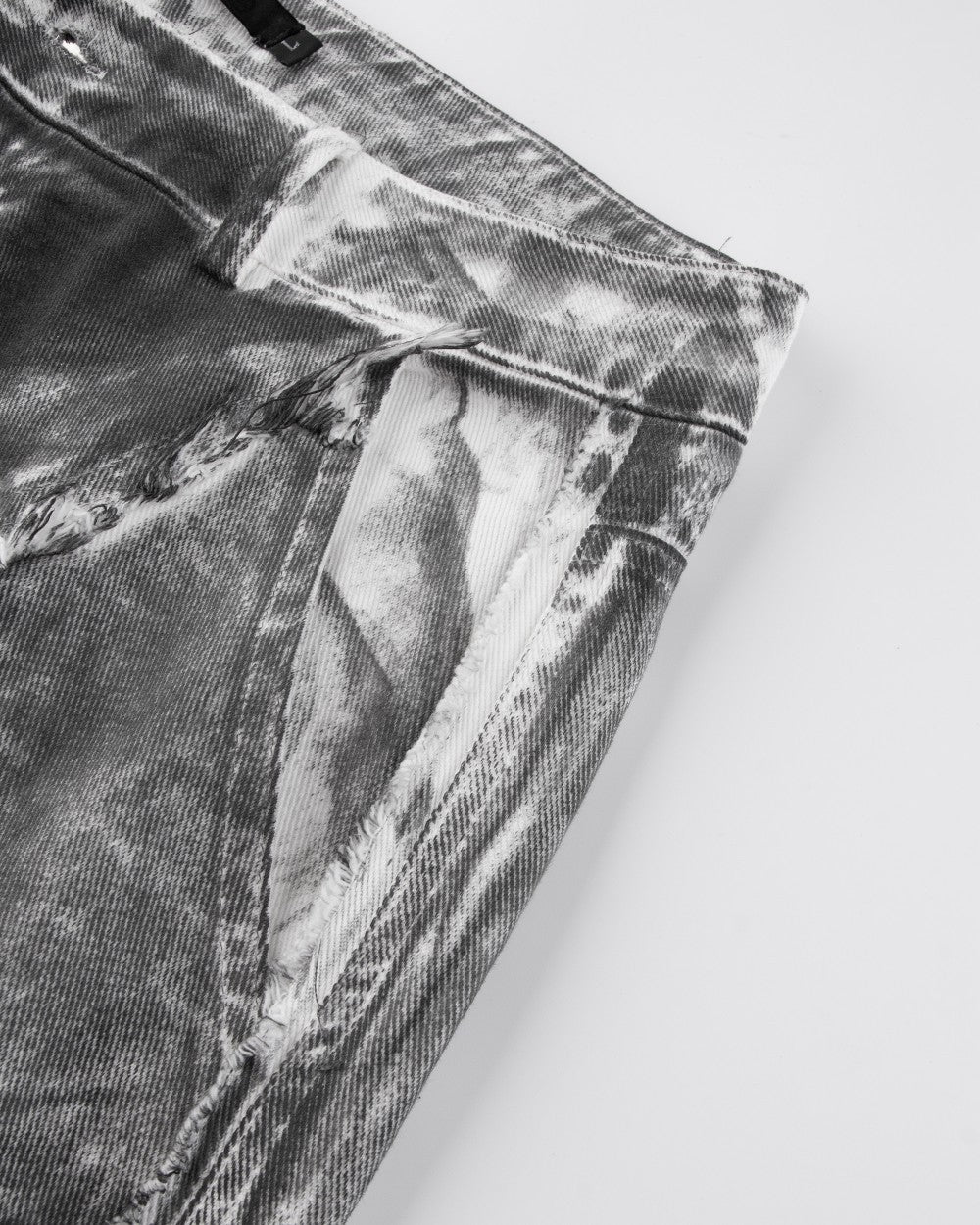 2025Autumn American High Street Heavy Craft Hand-painted Denim Jacket for Men and Women Retro Street Distressed Washed Jeans